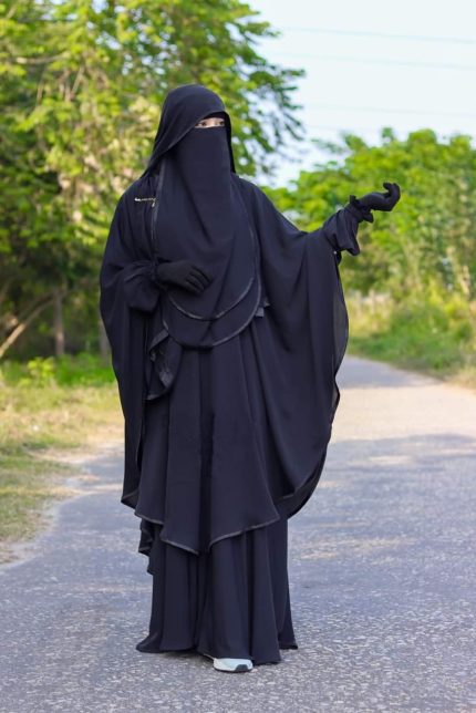 জাঁকিয়া সেট